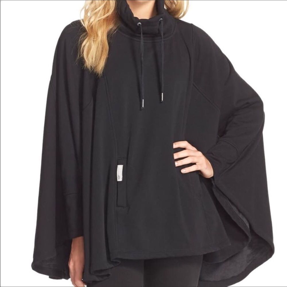 Ugg Navy cape XS/S pockets warm NWT